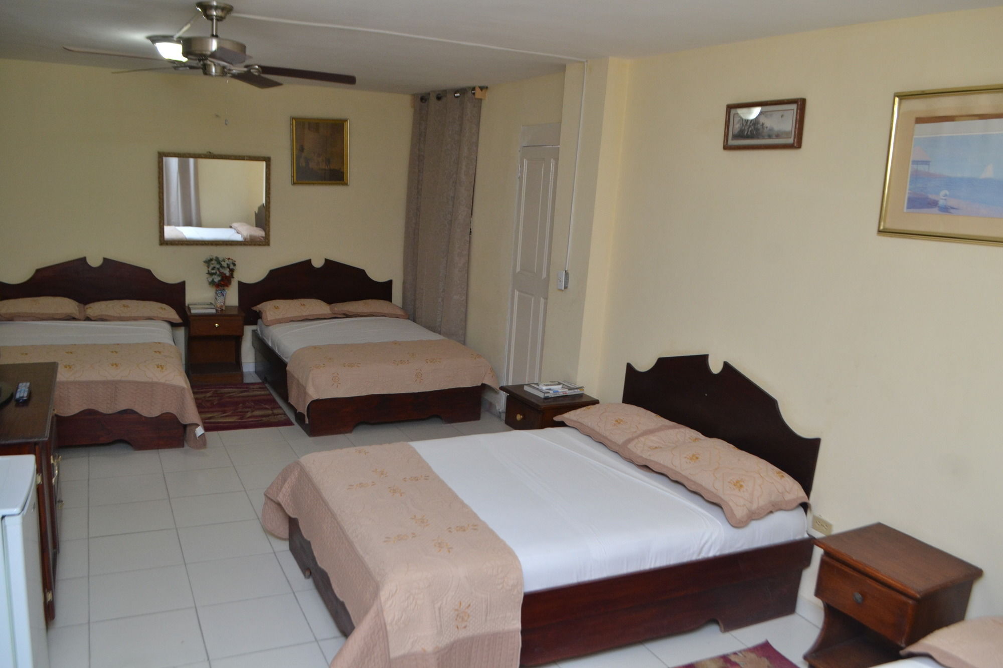 Seven Stars Hotel Musseau Экстерьер фото